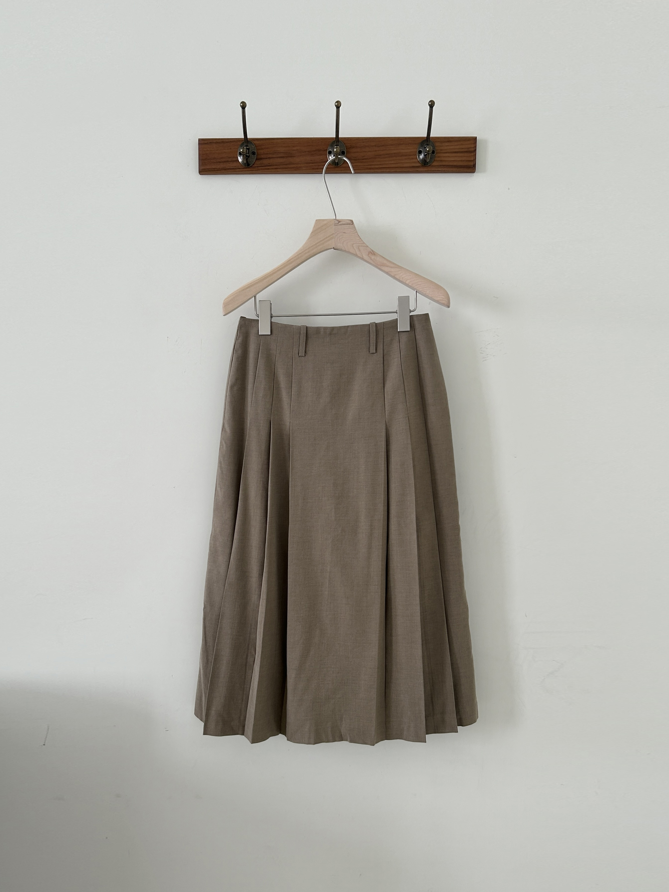 Wool plain skirt